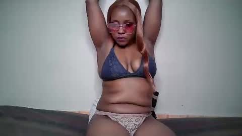 queen_pretty1 online show from March 15, 11:08 pm