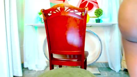 queen_zoe01 online show from November 16, 3:47 pm