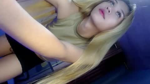 CALL ME YOUR QUEEN AIVY1 online show from September 9, 9:59 pm