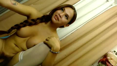 CALL ME YOUR QUEEN AIVY1 online show from May 16, 1:46 am