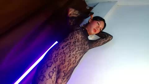 CALL ME YOUR QUEEN AIVY1 online show from March 11, 4:19 am