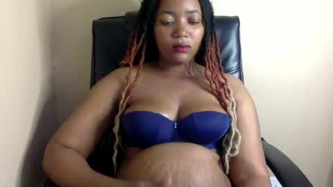 Queenbebony2 online show from December 11, 8:26 am