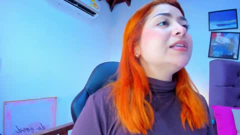 Snapshot of queengrett chatting on October 12, 4:21 pm Queen online show from October 12, 4:21 pm