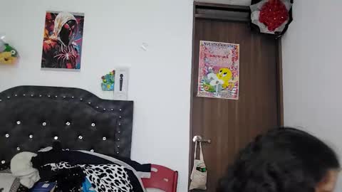 QUEENJEENN online show from May 5, 3:57 am
