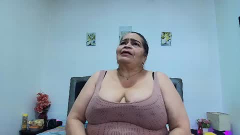 VickyBoobss online show from June 15, 1:36 pm