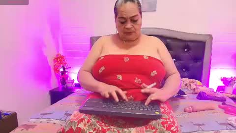VickyBoobss online show from July 4, 2:10 pm