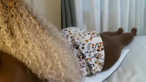 queenninaa online show from July 24, 7:00 pm