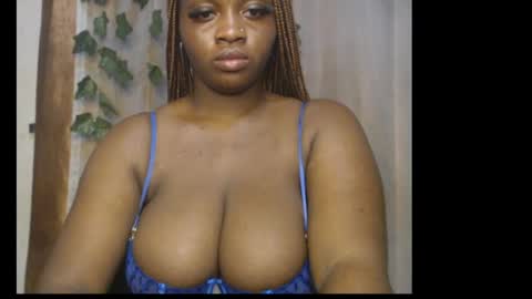 Zoey online show from May 4, 8:37 pm