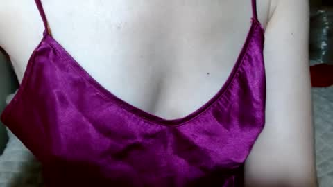 queenoftenderness online show from July 15, 6:23 pm