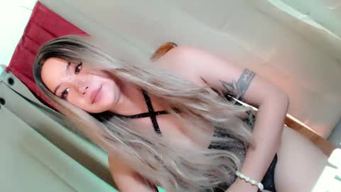 QUEEN online show from March 8, 3:43 am