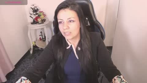 queenrose94 online show from June 25, 9:09 pm