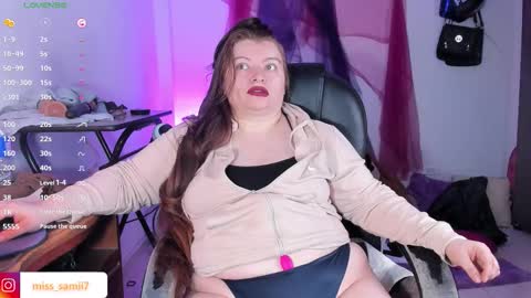 Snapshot of queensami7 chatting on October 9, 11:43 pm Samantha online show from October 9, 11:43 pm