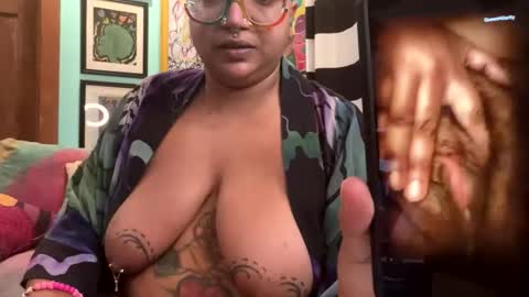 Queen Hilarity online show from February 20, 5:29 am