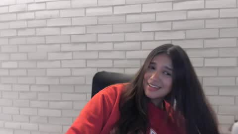 Snapshot of queenv66 chatting on February 2, 4:15 am Val  -  online show from February 2, 4:15 am