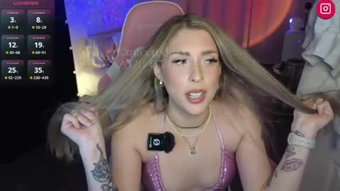 queenx_lexy online show from May 4, 9:43 pm