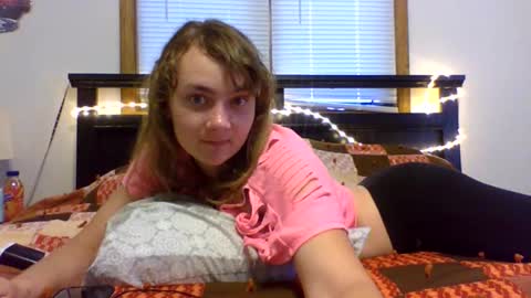 quicklikabunny online show from June 11, 3:43 pm