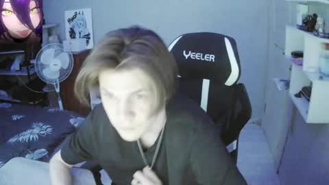 quiet_sh online show from April 3, 3:30 pm