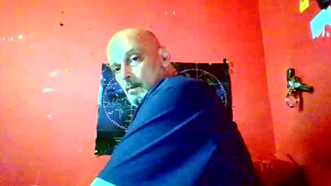 qwertyuiop22348015 online show from May 12, 8:56 am