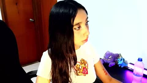 Snapshot of r0ttenangel chatting on October 1, 5:50 am Angel  online show from October 1, 5:50 am