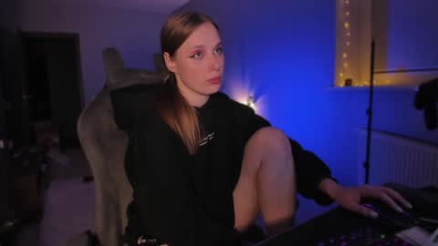 Diana online show from December 10, 12:39 am