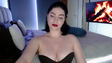 Call me Miss. online show from June 11, 9:46 pm