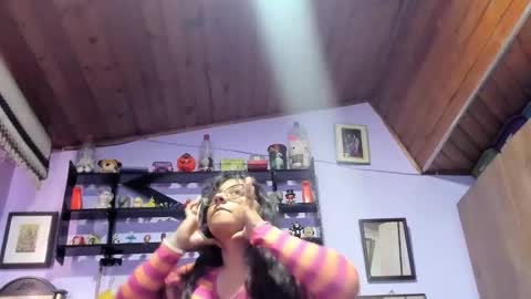 racheljames28 online show from November 11, 3:14 pm