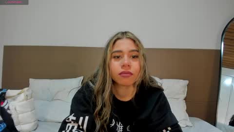 Rachell online show from May 5, 4:08 am