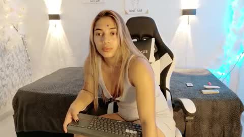 rachell_owen online show from March 11, 7:28 pm