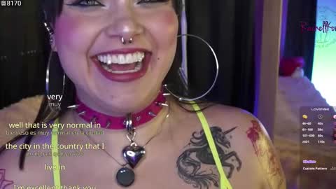 Snapshot of rachellkors_ chatting on October 23, 11:23 am rachellk online show from October 23, 11:23 am