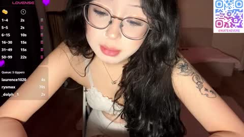 racquelharr online show from March 10, 6:12 pm