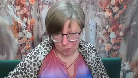 RadaChudna online show from May 2, 5:41 pm