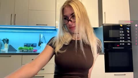 Mila online show from April 26, 4:59 pm