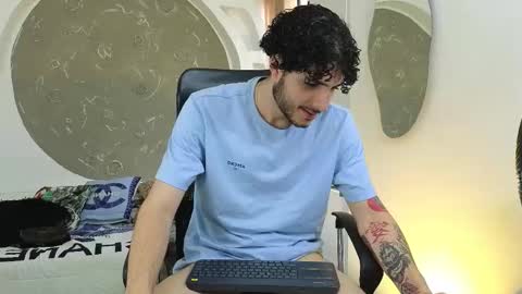 R A F A E L online show from October 31, 9:59 pm