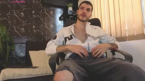 R A F A E L online show from June 23, 7:53 pm