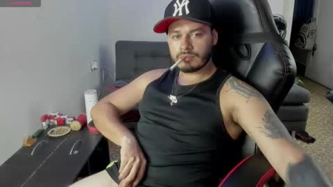 ragnar_lothbrok77 online show from November 4, 9:49 pm