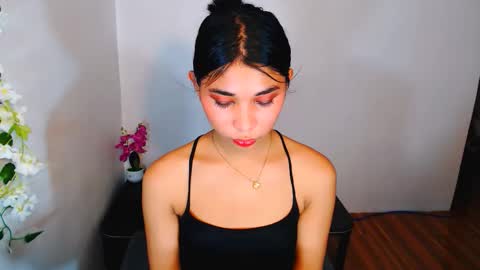 raindrizzle1706 online show from November 22, 8:02 am