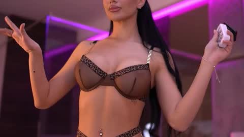 Raisa online show from February 5, 5:38 pm