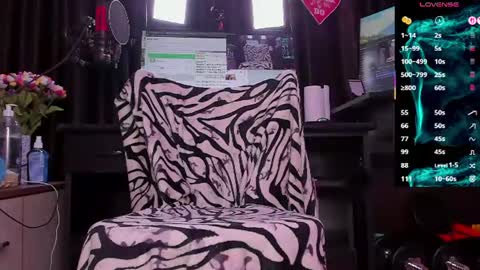 Laura online show from July 16, 2:37 am