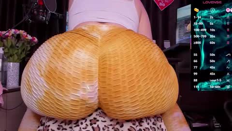 Laura online show from March 20, 4:28 am