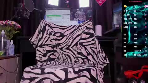 Laura online show from July 8, 10:51 am
