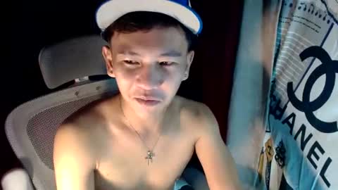 ralfhuge24 online show from June 15, 1:36 pm