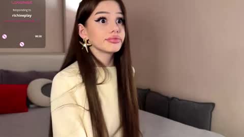 Luna online show from March 15, 2:09 pm