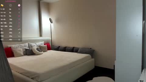 Luna online show from February 11, 4:55 pm