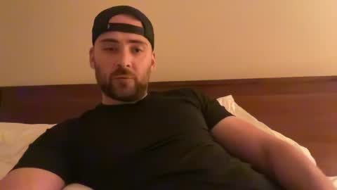 randomdude5950 online show from June 26, 2:17 am