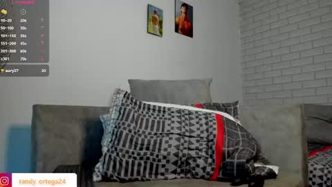 Randy online show from June 11, 12:32 am