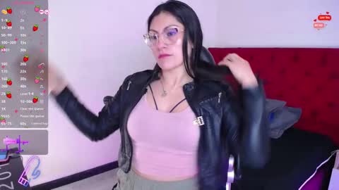 Snapshot of rapunzell__ chatting on March 8, 12:52 pm Rapunzell online show from March 8, 12:52 pm
