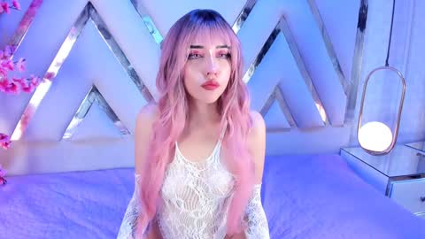    online show from December 12, 9:15 pm