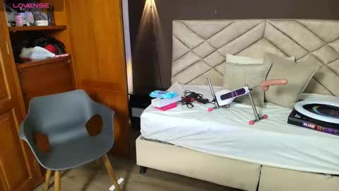 Raquel online show from October 15, 7:26 pm