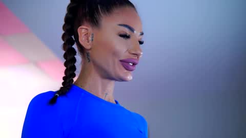 Raquelle online show from February 6, 10:41 am