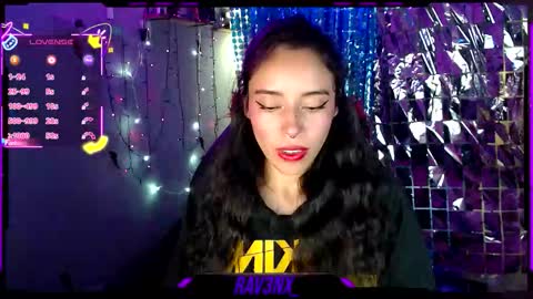   online show from December 22, 9:54 pm